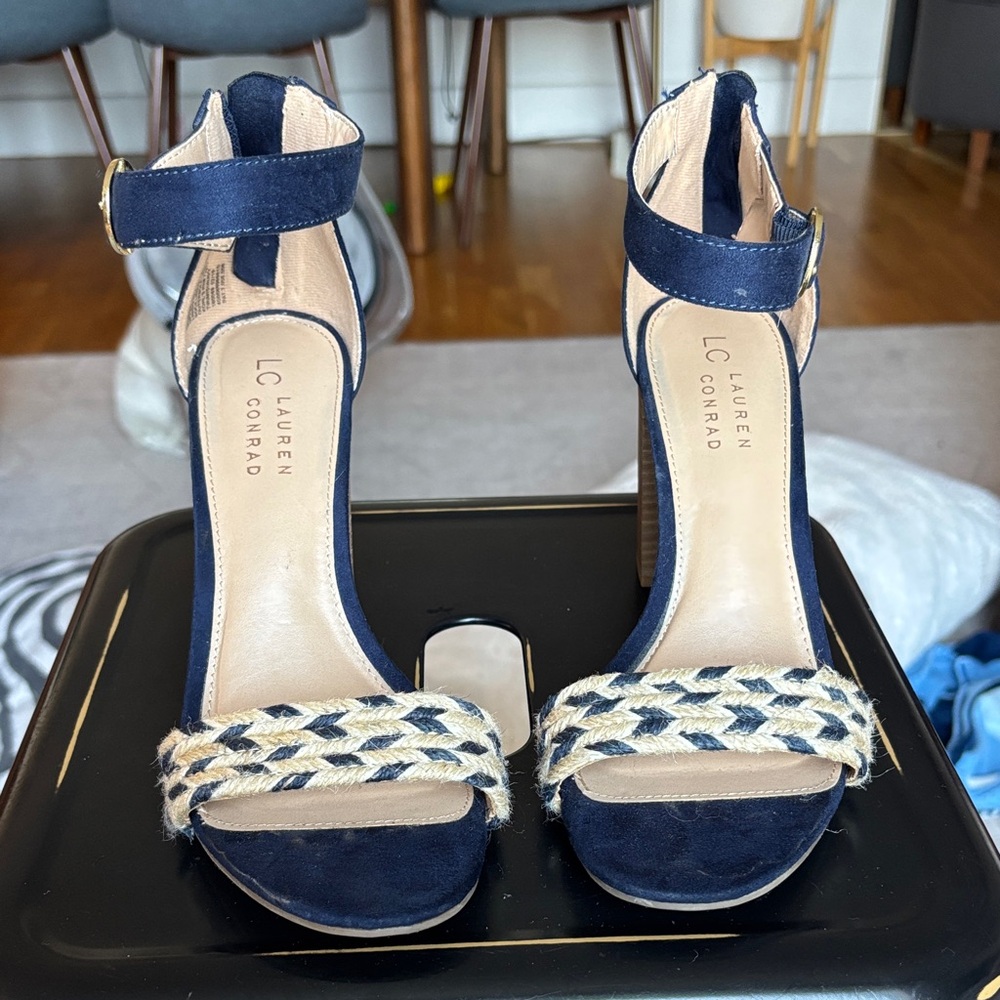 LC Lauren Conrad Navy and Tan Women's Heels